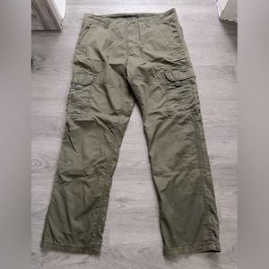 Olive Old Navy Cargo pants